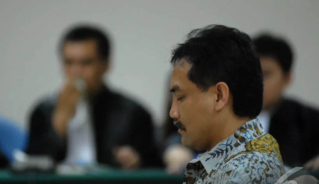 Mantan Menteri Pemuda dan Olahraga ini akan menghadapi sidang dengan agenda pembacaan tuntutan oleh jaksa penuntut umum di Pengadilan Tindak Pidana Korupsi, Jakarta, Senin (30/6/2014) (Liputan6.com/Miftahul Hayat)