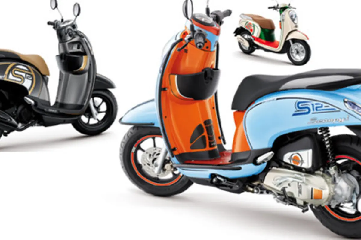Honda Scoopy-i S12