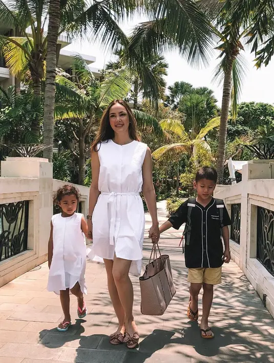 (Instagram/cathysharon)