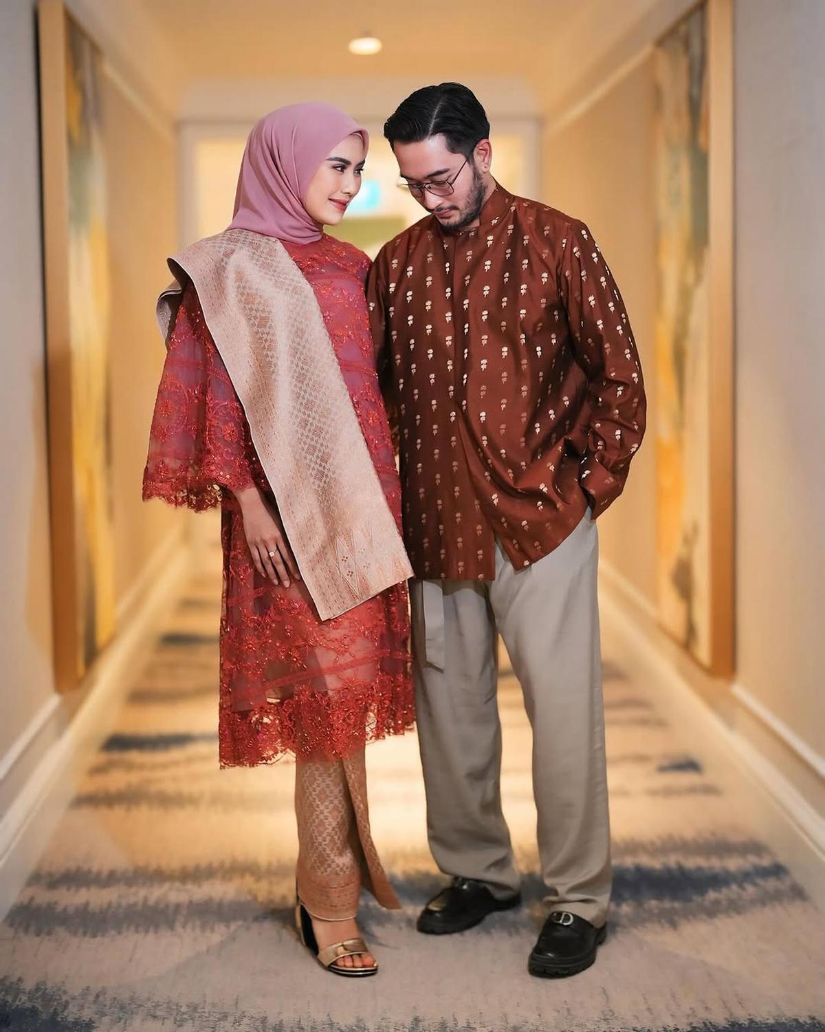 Potret Mesra Syahnaz Sadiqah saat Dampingi Jeje Govinda, Makin Disorot Netizen Usai Ditetapkan Jadi Ibu Pejabat
