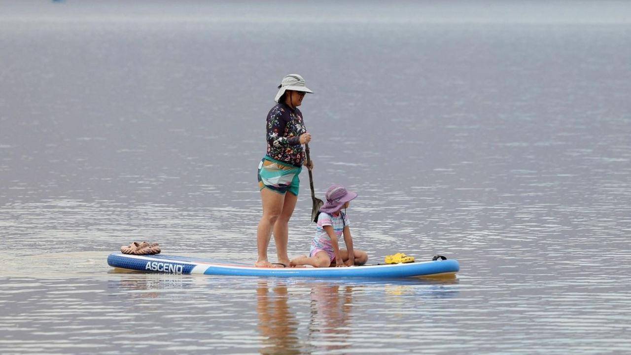 Curah hujan selama beberapa minggu terakhir membuat danau tersebut diperkirakan akan bertahan lebih lama dibandingkan kondisi sebelumnya. Foto: REUTERS / Ronda Churchill<br>