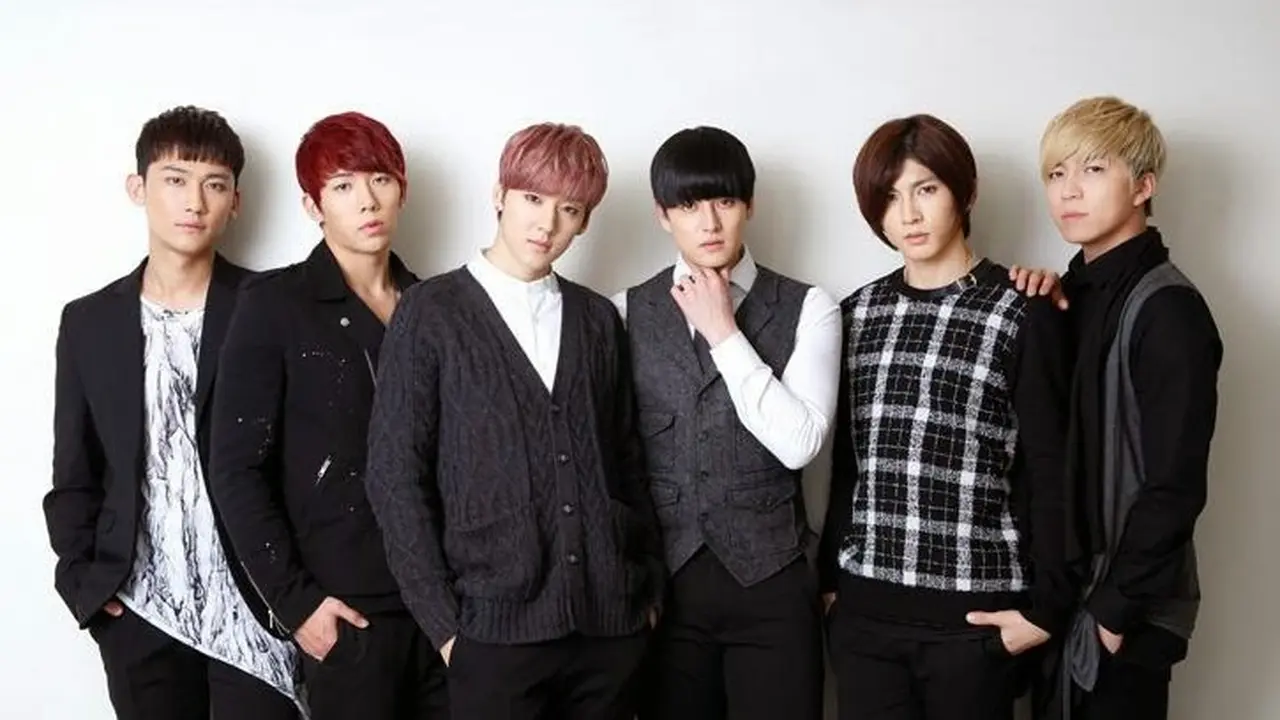 UKISS Buat Skandal di Eropa dengan Aksi Memukau
