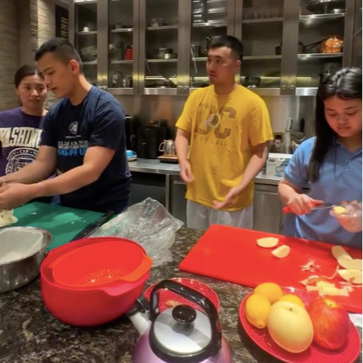 keluarga andika masak besar