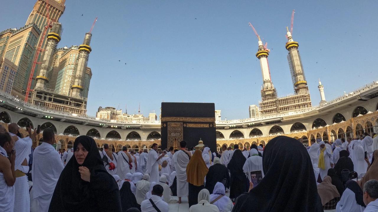 Di Tengah Perang Iran-Israel dan AS, Kemenhaj Catat 7 Ribu Warga Sulsel Berangkat Umrah Momen Ramadan