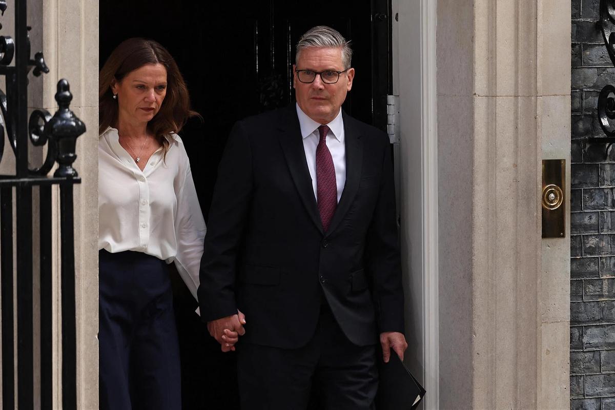 FOTO: Momen Keir Starmer Mundur dari Jabatan Perdana Menteri Inggris