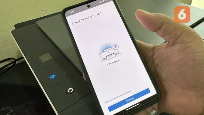 <p>Pengaturan awal HP Smart Tank 580 dapat dilakukan secara manual atau menggunakan HP Android, iOS, dan lewat PC/laptop). (Liputan6.com/ Yuslianson)</p>