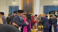 Ekspresi Titiek dan Keluarga saat Soeharto Ditetapkan jadi Pahlawan Nasional