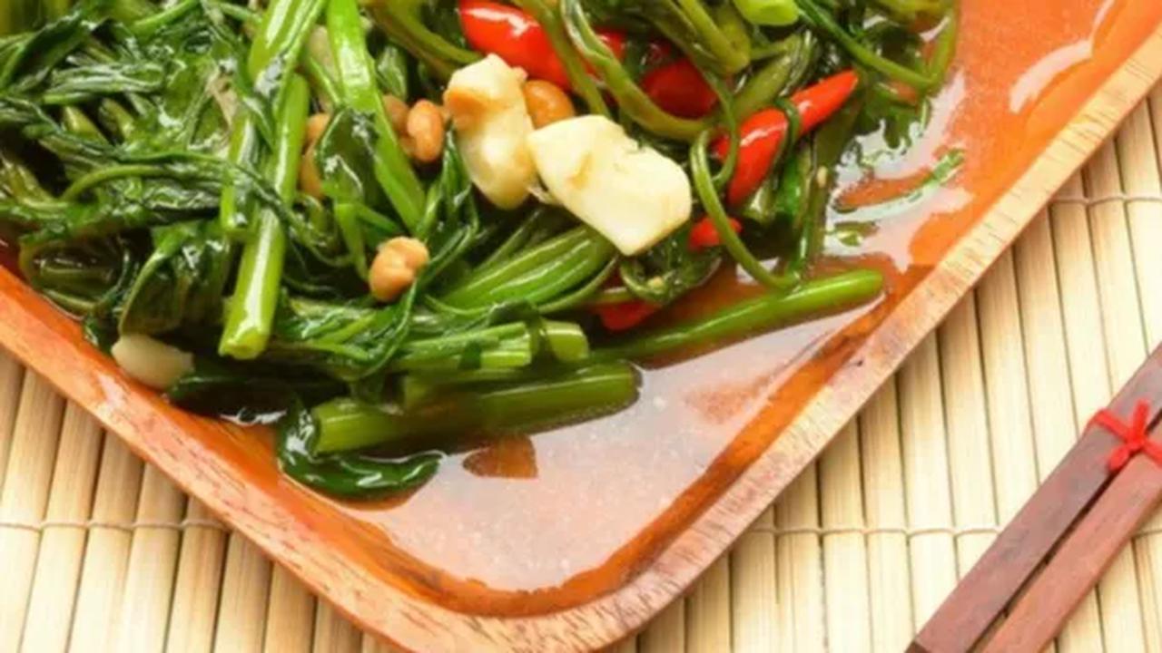 Ya, Anda harus mencoba salah satu olahan kangkung selain tumis dan cah berikut ini. Dijamin, kelezatannya akan membuat nafsu makan meningkat.