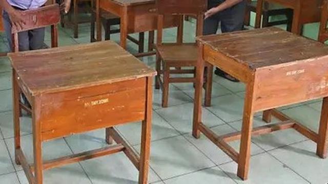 Ilustrasi meja sekolah