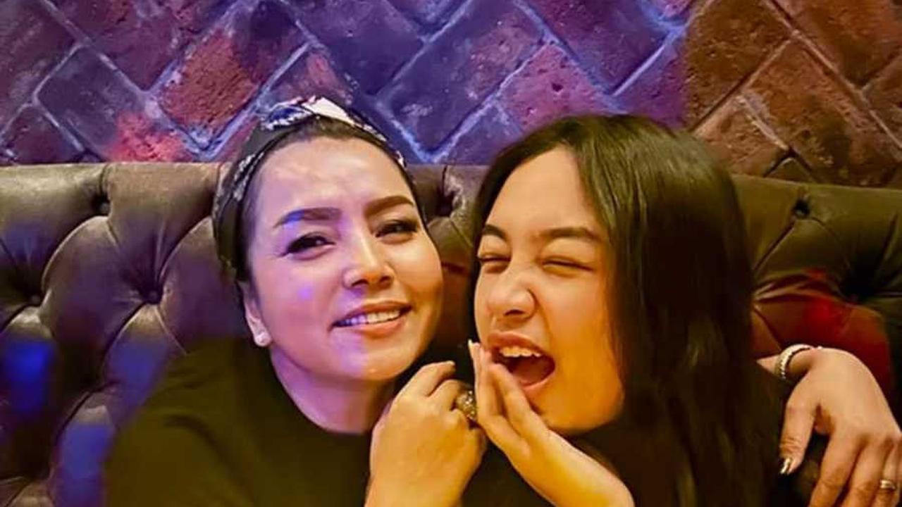 8 Potret Kompak Mayangsari Bareng Khirani Anak Semata Wayangnya, Sama-sama Memesona