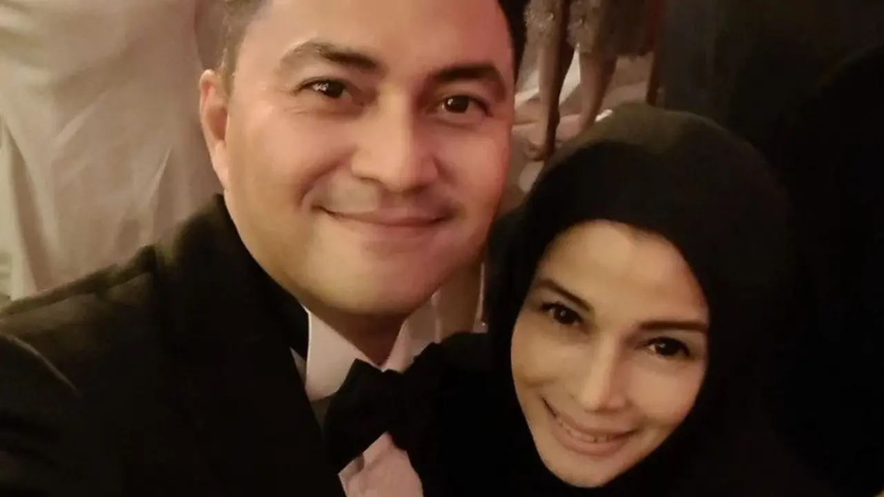 Jihan Fahira bandingkan foto dulu dan kini dirinya bersama Anjasmara. (Foto: Instagram/jihanfahirareal)