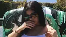"Kylie Jenner tidak melakukan diet ataupun olahraga. Rahasia besar tubuh langsunnya adalah menyusui dan gen yang baik," ujar sumber itu. (instagram/kyliejenner)