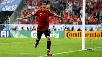 Striker Spanyol, David Villa, usai mencetak gol ke gawang Rusia, pada pertandingan penyisihan grup Piala Eropa 2008. (UEFA). 
