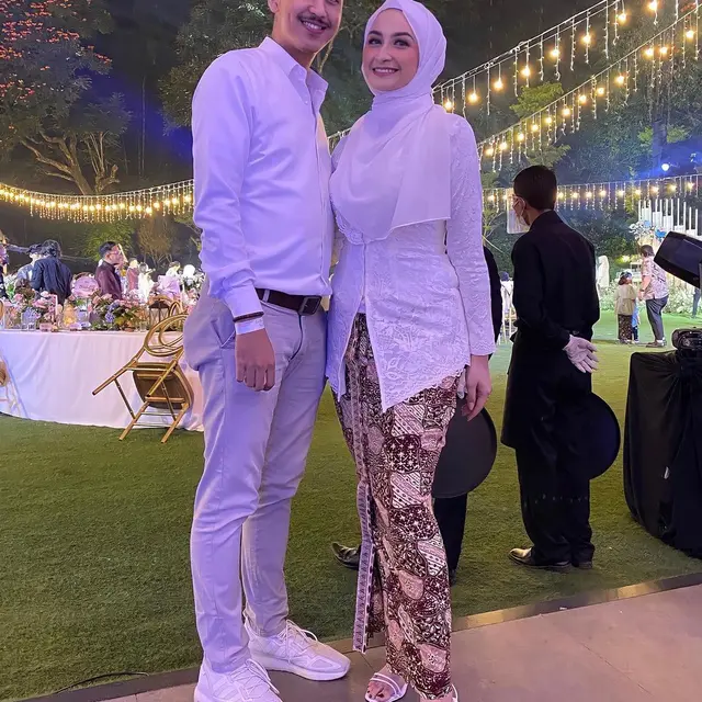6 Pasangan Artis Ini Kompak Jadi Bridesmaid dan Groomsmen Sahabat, Makin Serasi