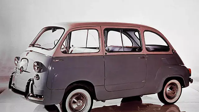 Fiat Multipla 600 yang dibuat sekitar 1956-1957. (Carscoops)