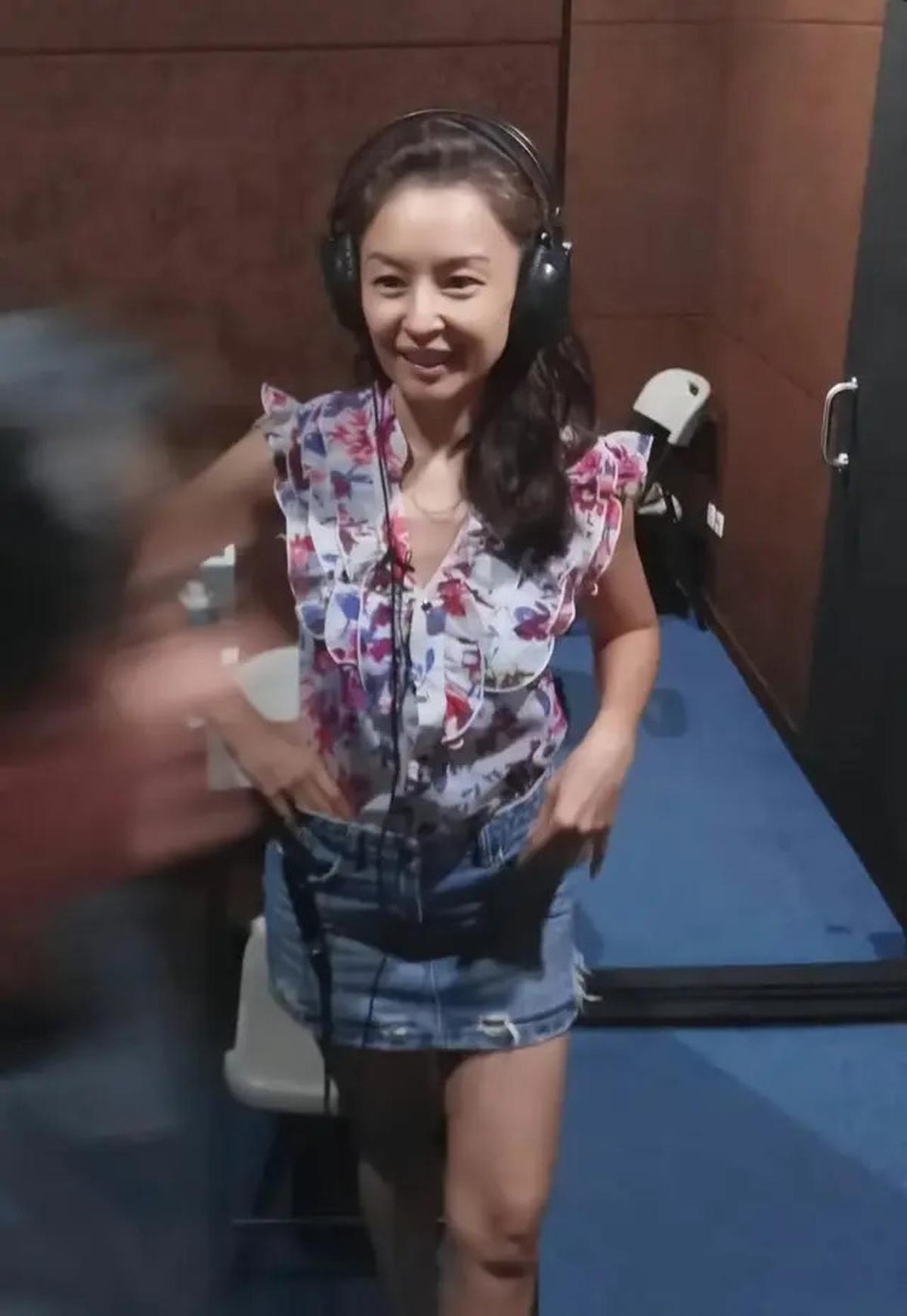 Galeri Foto Putri Patricia dengan Ragam Model Jeans, Inspirasi Gaya Kasual 2025