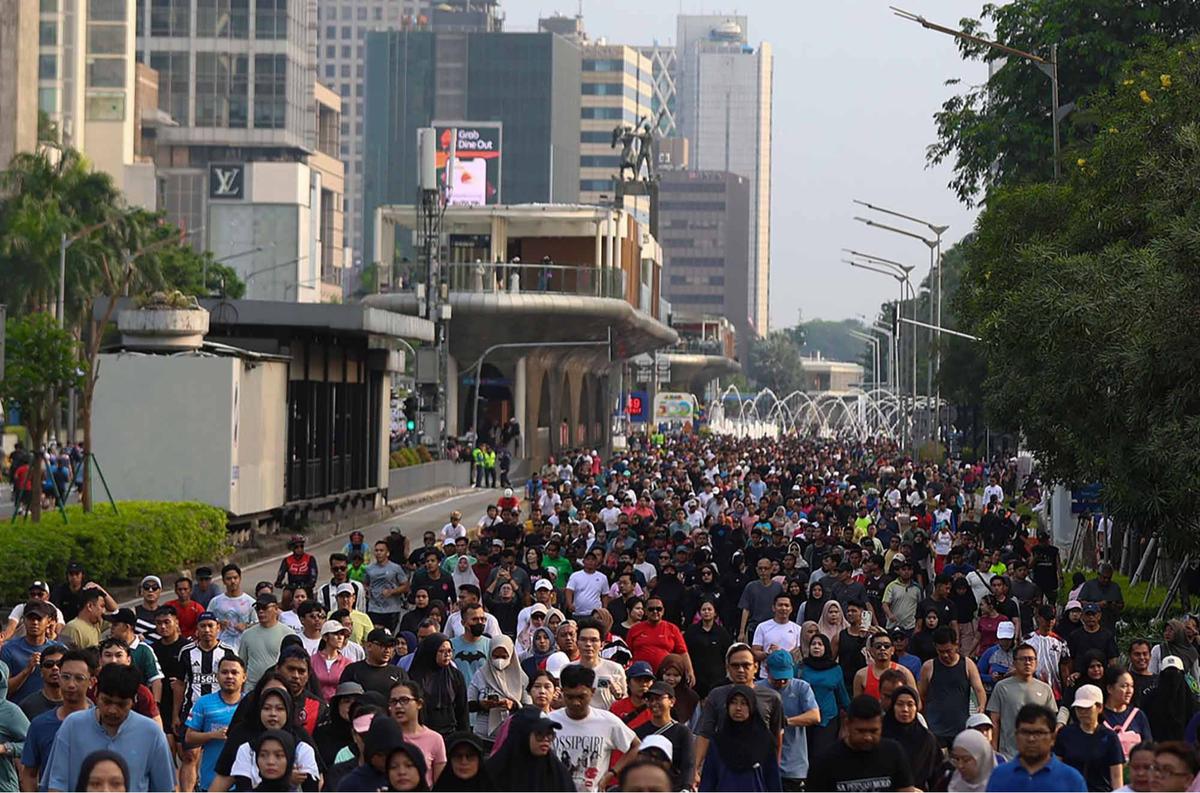 FOTO: CFD Jakarta Kembali Bergairah, Warga Sesalkan Aksi Demonstrasi Anarkis