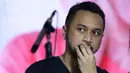 Vokalis Nidji, Giring mengaku banyak mengoleksi piringan hitam alias vynil. Beberapa koleksinya merupakan milik musisi lawas atau penyanyi lawas. (Nurwahyunan/Bintang.com)