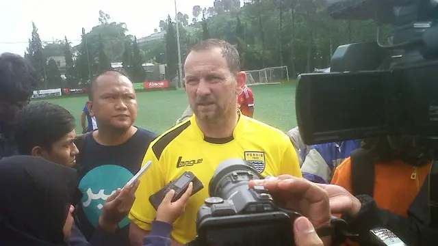 Dejan Antonic persib bandung
