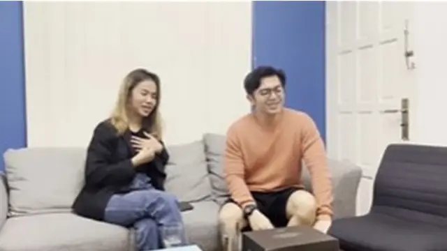 Bakal Duet Bareng, Ini 6 Potret Keakraban Nicky Tirta dan Mayang Adik Vanessa Angel