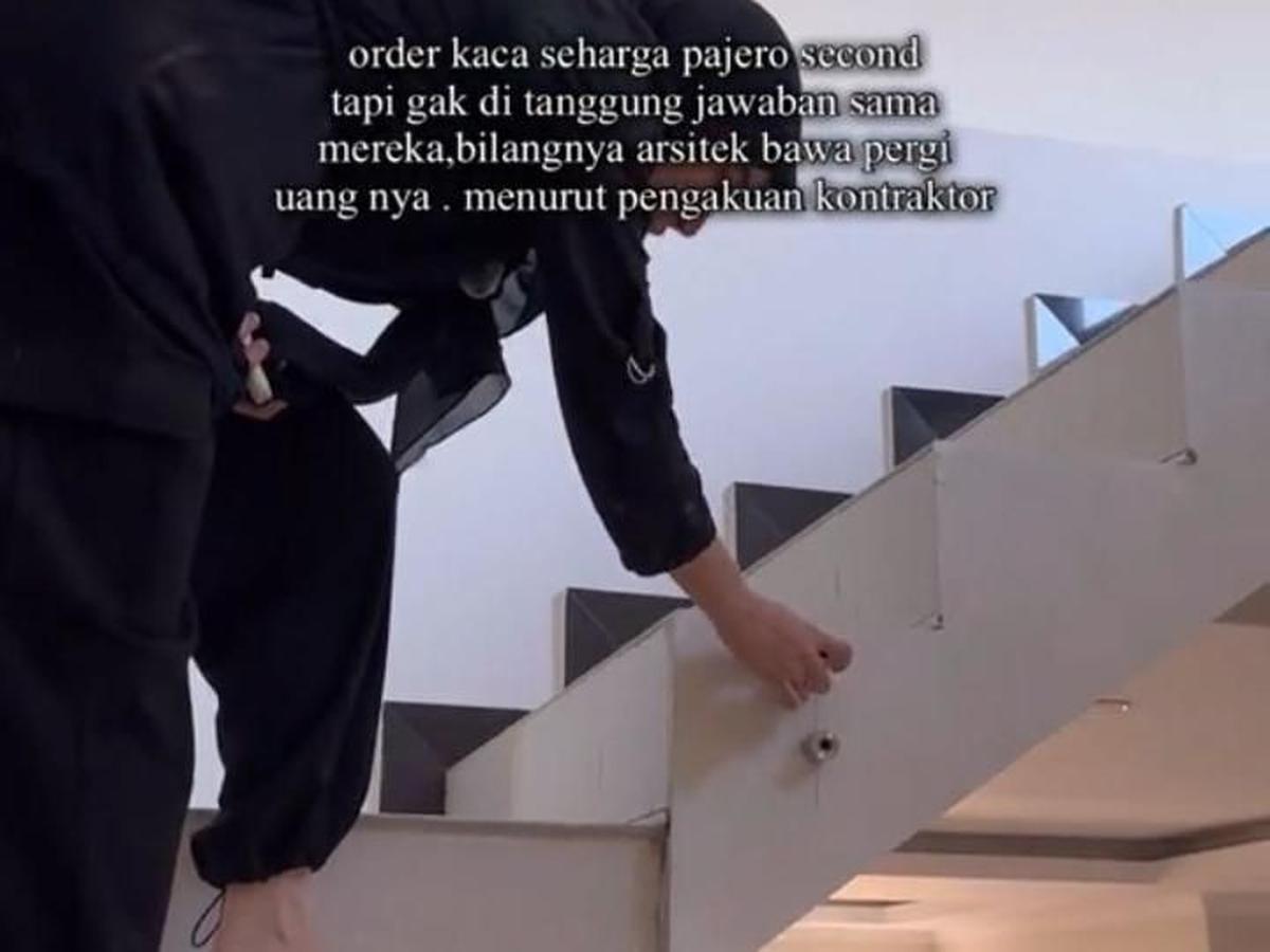 Kaca yang Belum Dipasang