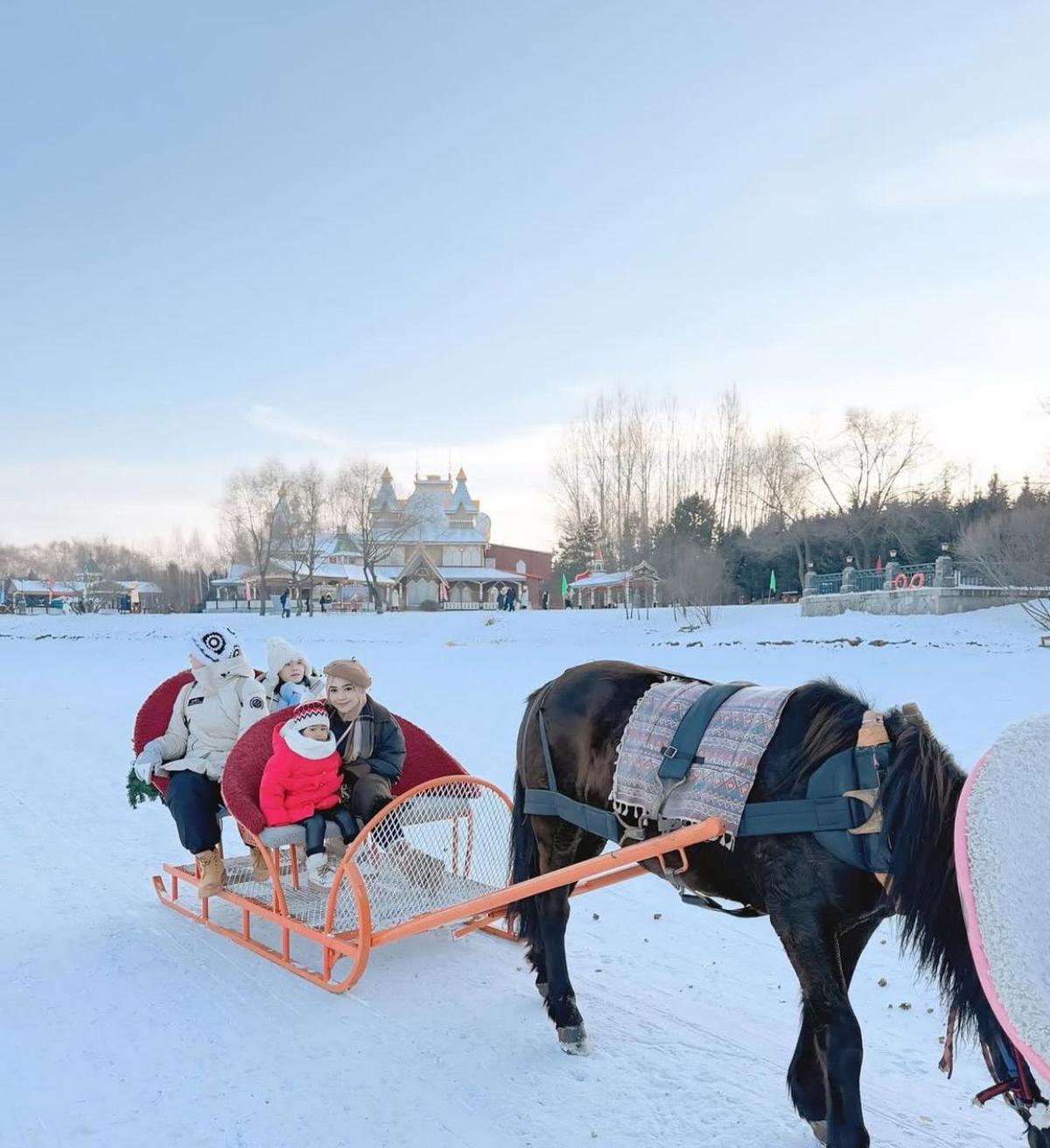 7 Potret Ria Ricis dan Moana Bahagia Liburan di Harbin Suhu -15 C, Menikmati Salju dan Cinta di Cuaca Ekstrem
