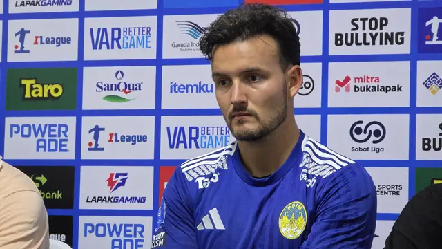 Bek PSIM Yogyakarta, Jop van der Avert