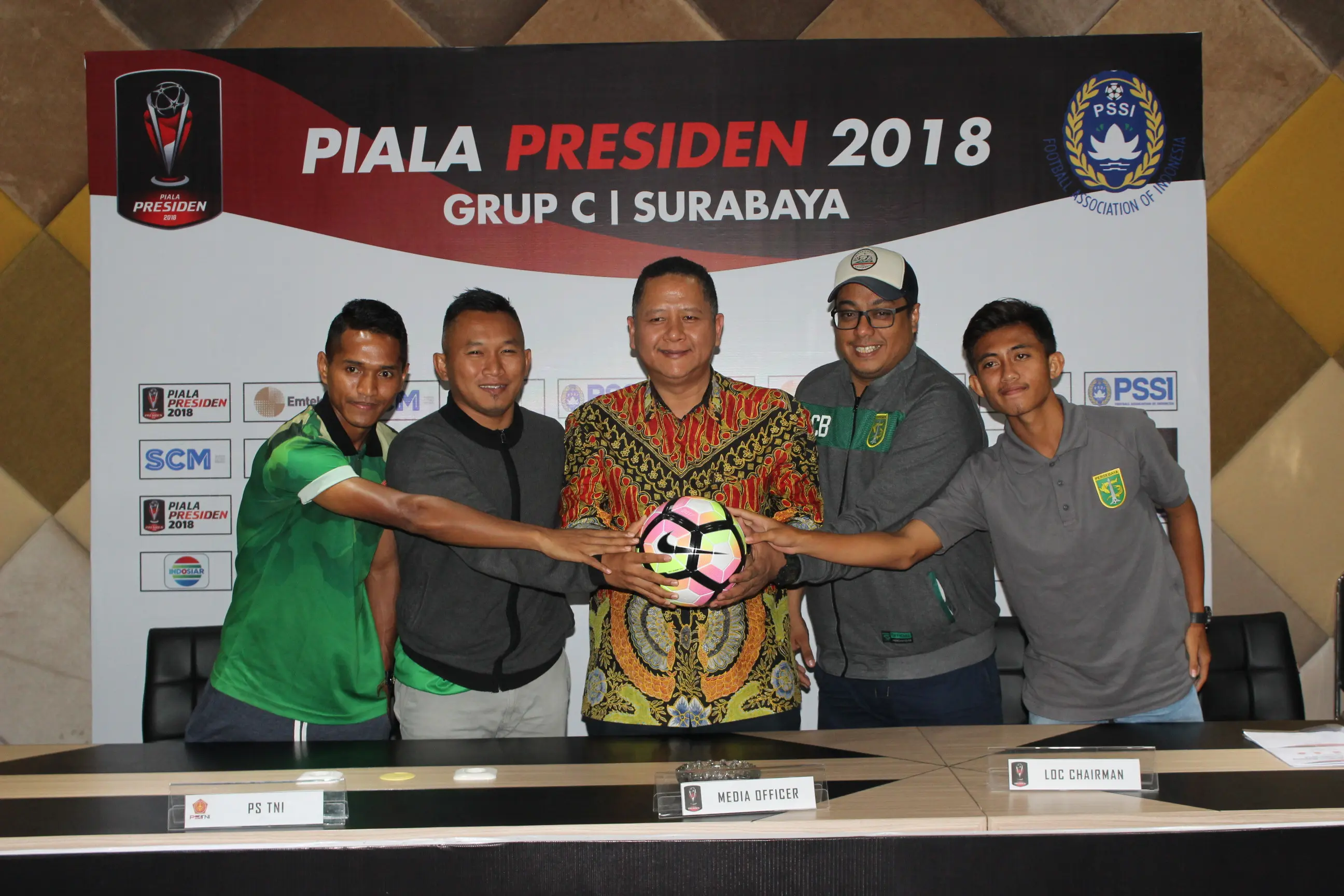 Manajer Persebaya, Chairul Basalamah setuju dengan kebijakan tidak bertemu Arema FC di babak delapan besar Piala Presiden 2018. (Dimas Angga P)