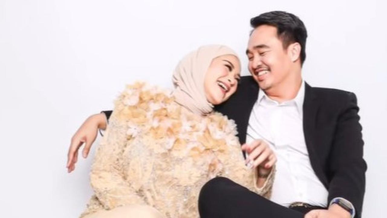 Segera Menikah Lagi, Potret Delia Septianti Jalani Prewedding - Penuh Tawa Bahagia Bersama Calon Suami