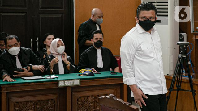 Lambaian Tangan Ferdy Sambo Sesaat Sebelum Sidang Vonis Kasus Pembunuhan Brigadir J