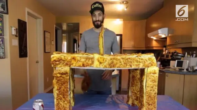 Pria Ini Membuat Meja Pingpong dari Pizza