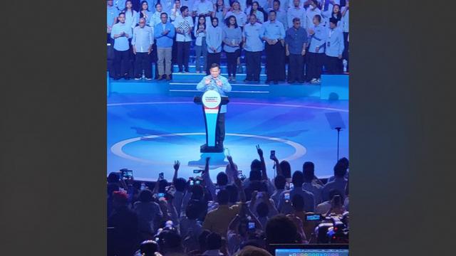 Tim Pemenangan pasangan calon presiden (capres) dan calon wakil presiden (cawapres) nomor urut 2 Prabowo Subianto-Gibran Rakabuming Raka menggelar konsolidasi para relawan di Sentul, Bogor, Minggu (10/12/2023).