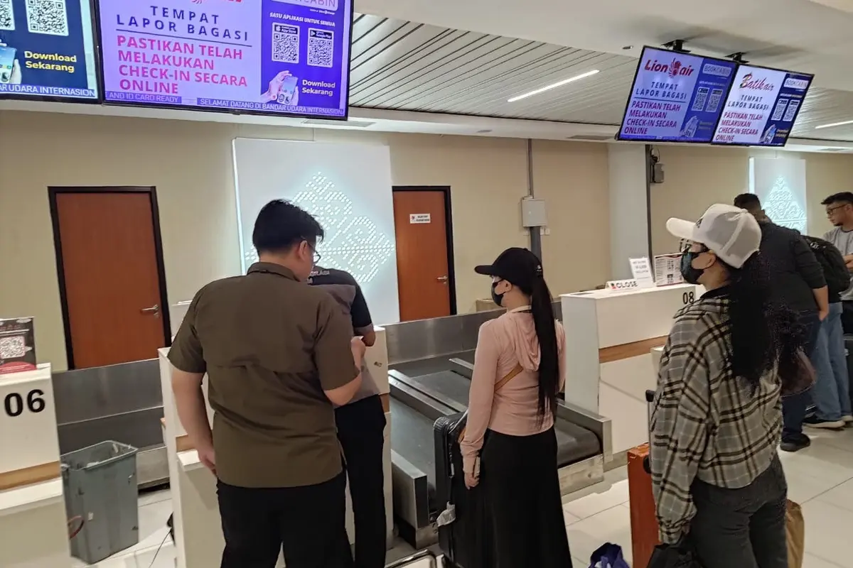 Dua WN Vietnam di Deportasi dari Batam lewat Jakarta. (Foto: Istimewa/Liputan6.com)