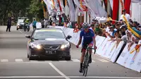 Pembalap Sapura Cyling Team Malaysia, Jesse Ewart, berhasil finis terdepan pada etape III Tour de Singkarak 2018, Selasa (6/11/2018). (dok. Tour de Singkarak)