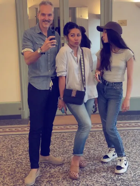 Selama ini, Anggun C Sasmi memang tidak terlalu banyak mengekspose kehidupan pribadinya terutama soal buah hatinya. (Foto: instagram.com/anggun_cipt)