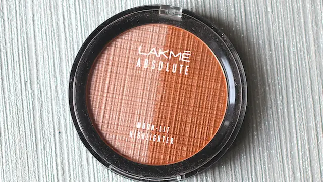 Lakme Absolute Moon-Lit Highlighter