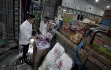 Seskab Teddy: Instruksi Presiden Sangat Jelas, Logistik Harus Benar-Benar Sampai ke Masyarakat