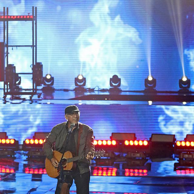 Lirik Lagu Bongkar Iwan Fals Ragam Bola Com Terbaik & terpopuler rilis : lirik lagu bongkar iwan fals ragam