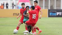 Timnas Indonesia melawan Timnas Tanzania. (Bola.com/Abdul Aziz).