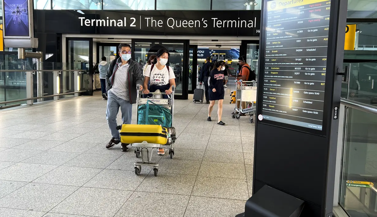 FOTO: Bandara Heathrow London Batasi Jumlah Penumpang Berangkat Saat