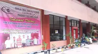 Kampus 3 sekolah tinggi di bawah naungan Yayasan Aldiana Nusantara di Jalan Legoso Nomor 21 Kecamatan Ciputat Timur. (Liputan6.com/Naomi Trisna)