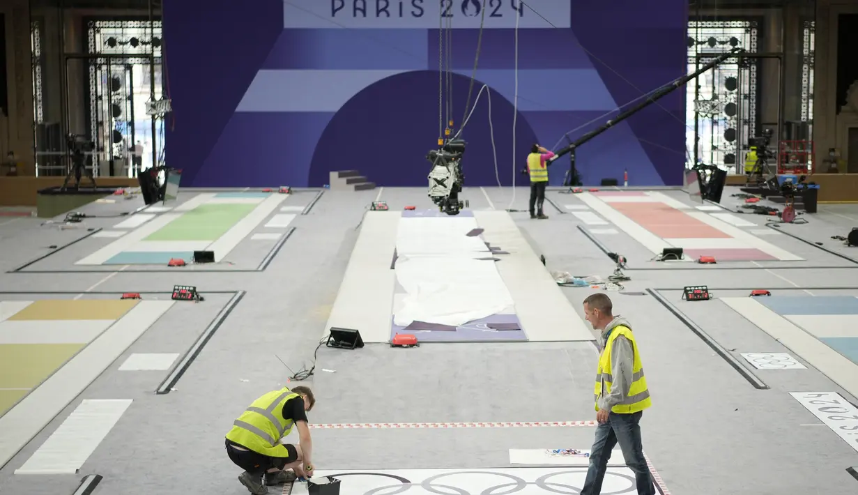 Grand Palais merupakan salah satu bangunan megah di Paris dengan atap kaca melengkung yang megah. (AP Photo/Andrew Medichini)
