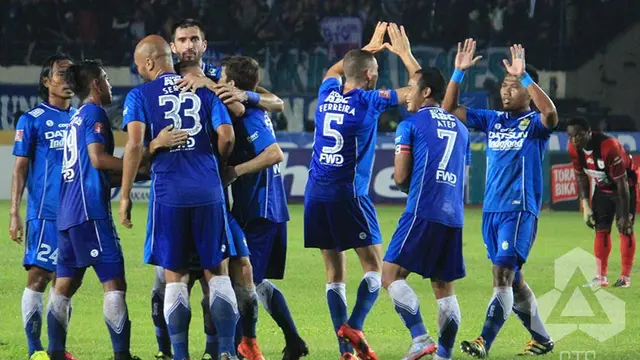 Persib Bandung vs Persipura Jayapura
