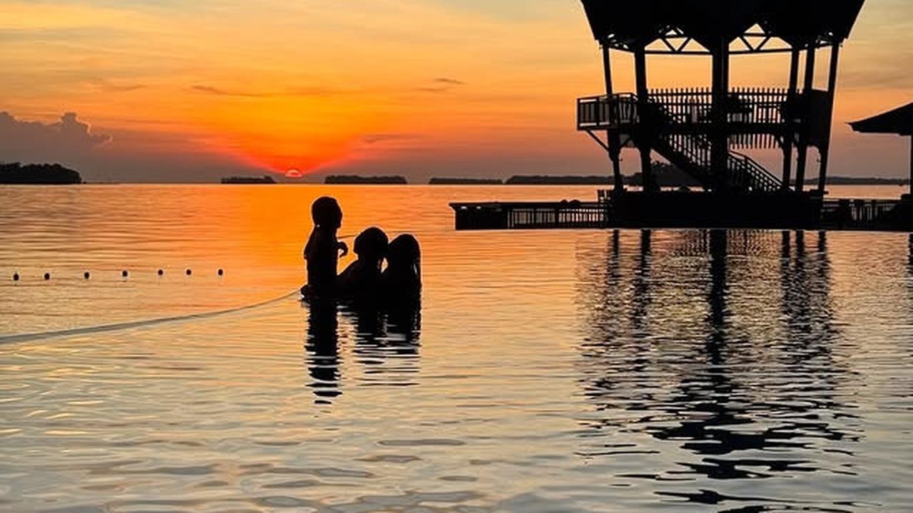 Potret Gisel dan Gempi Liburan ke Pulau Sepa, Cinta Brian Ikut Serta - Bikin Makin Happy