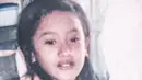 Dari foto ini terlihat wajah polos Cita Citata saat masih remaja. Banyak yang memuji kalau paras pelantun lafu Goyang Dumang itu imut dan sudah cantik dari dulu.(Liputan6.com/IG/@cita_citata)