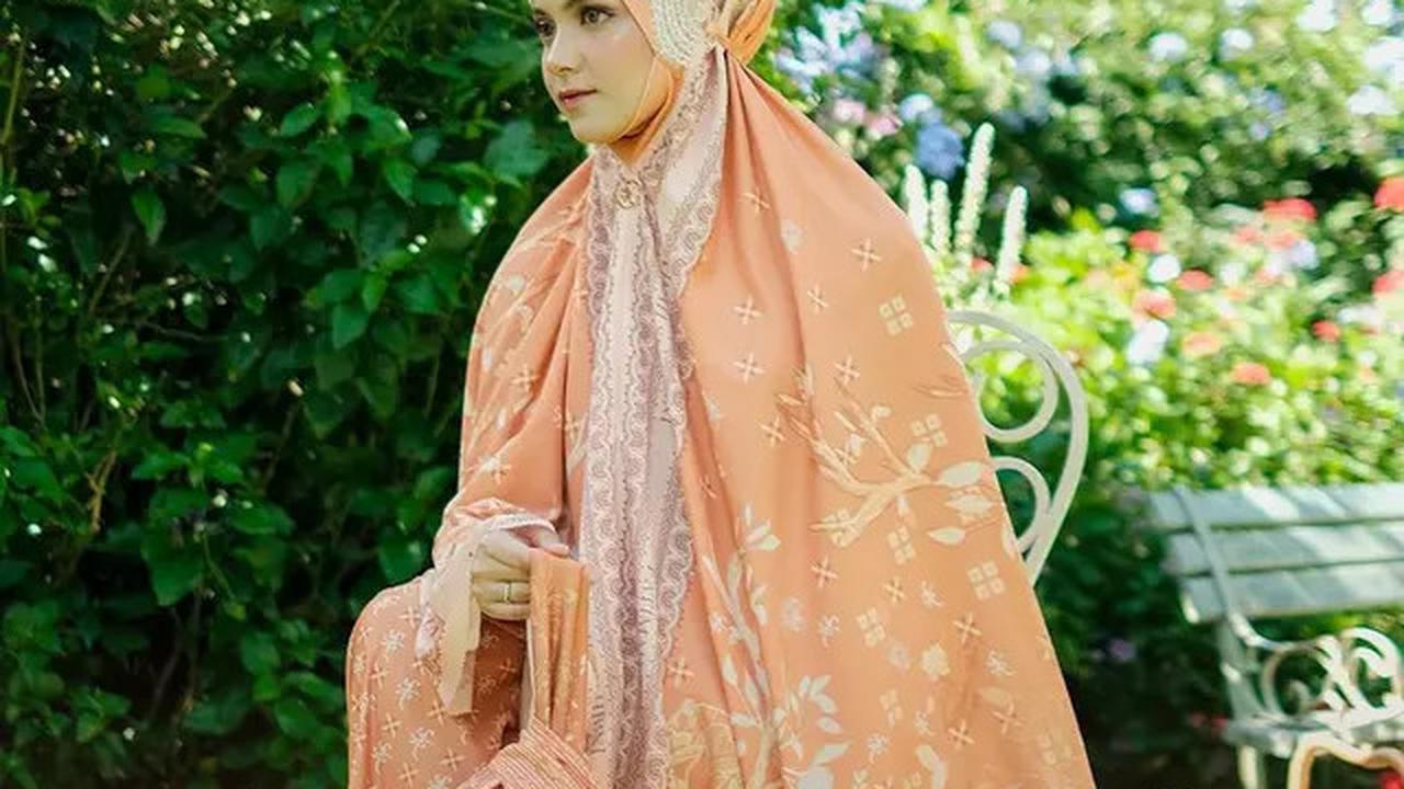 5 Model Mukena Cantik 2025, Bikin Tampilan Makin Anggun dan Elegan