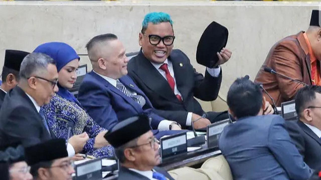 Deretan Artis Indonesia Dilantik Jadi Anggota DPR RI Periode 2024-2029, Ada Ahmad Dhani Hingga Uya Kuya