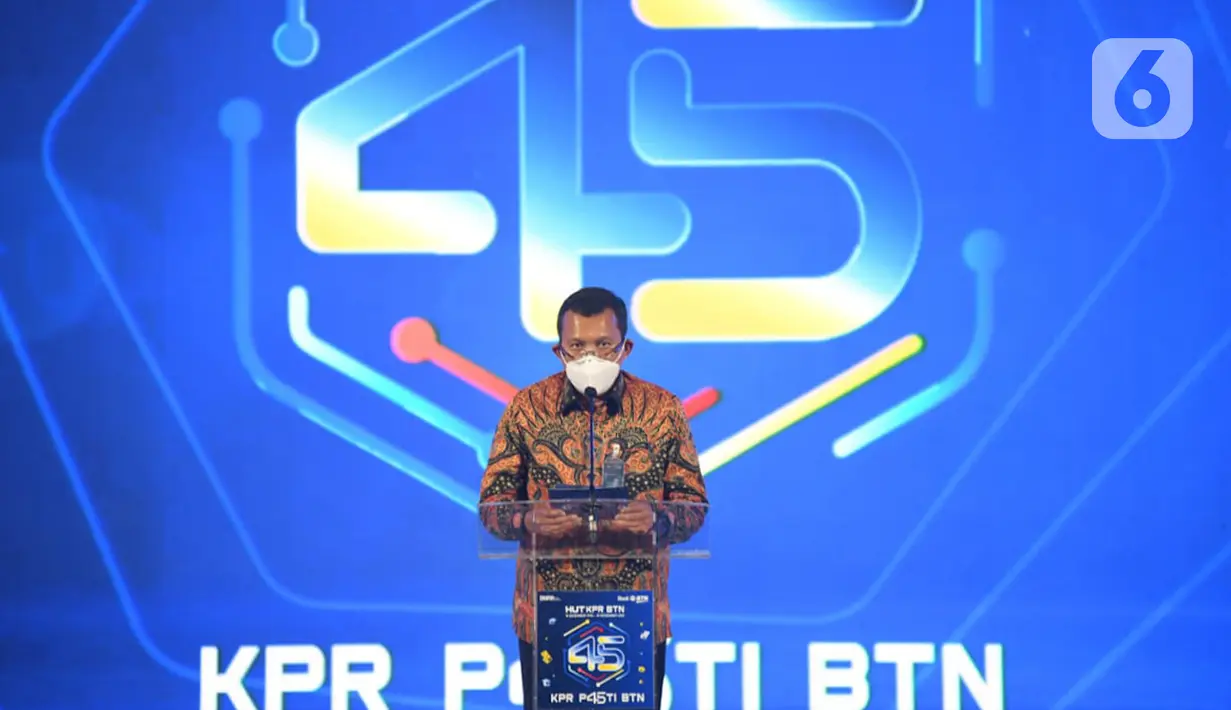 Direktur Utama PT Bank Tabungan Negara (Persero) Tbk. Haru Koesmahargyo memberi sambutan dalam rangka memperingati HUT ke-45 Kredit Pemilikan Rumah (KPR) di Jakarta (10/12/2021). Bank BTN telah menyalurkan kredit tersebut senilai Rp352 triliun lebih dari 5 juta masyarakat. (Liputan6.com/HO/BTN)