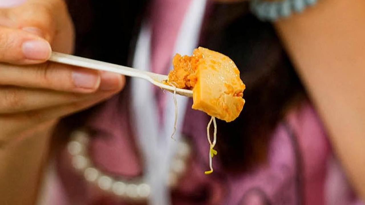 Berlokasi di sebuah kawasan industri di pinggiran Kota Shanghai, CellX menggelar uji rasa daging produksinya.