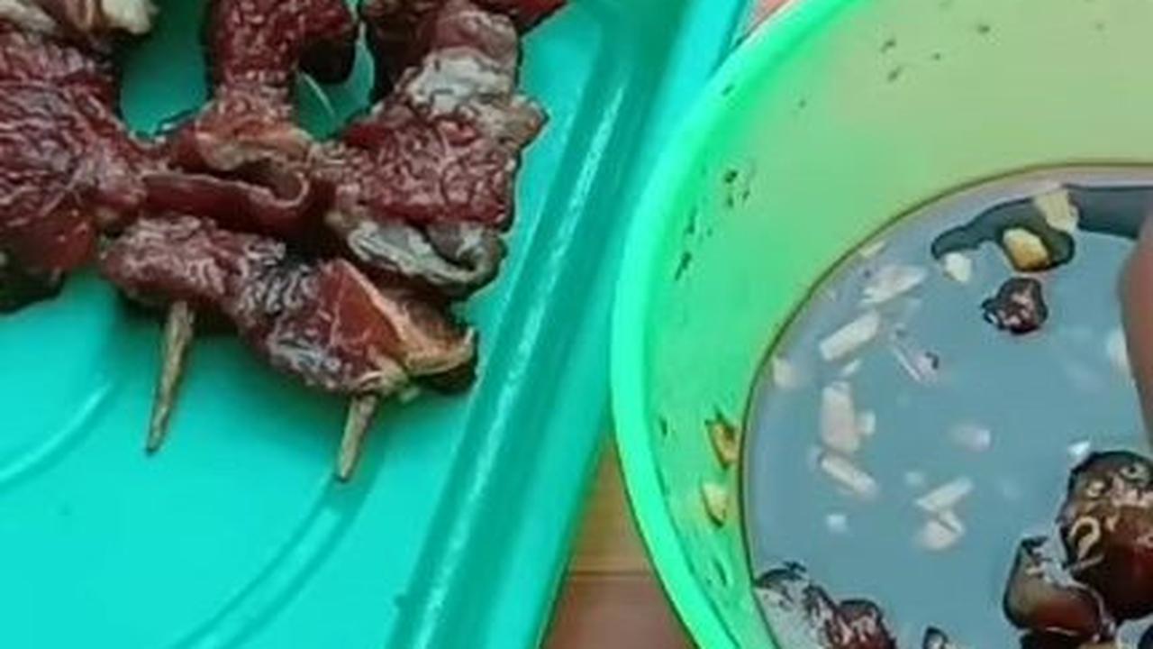 Masukkan ke Tusuk Sate